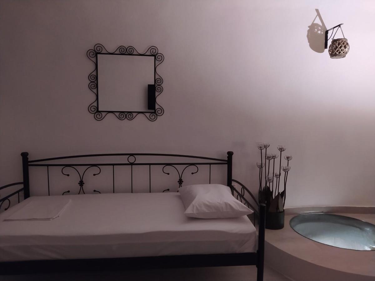 Mentoras' Complex Apartment Emporio  Ngoại thất bức ảnh
