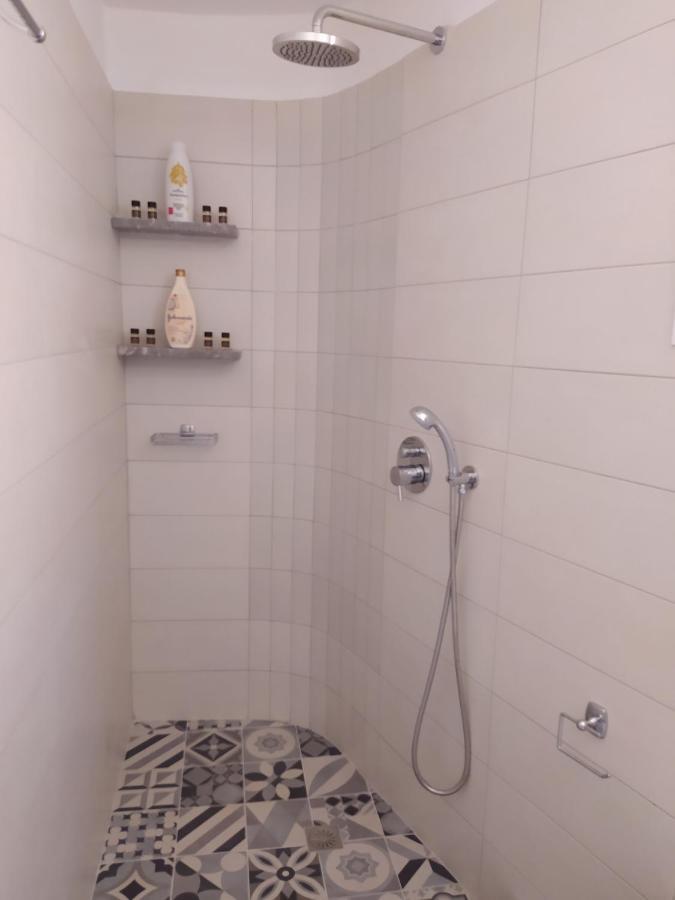 Mentoras' Complex Apartment Emporio  Ngoại thất bức ảnh