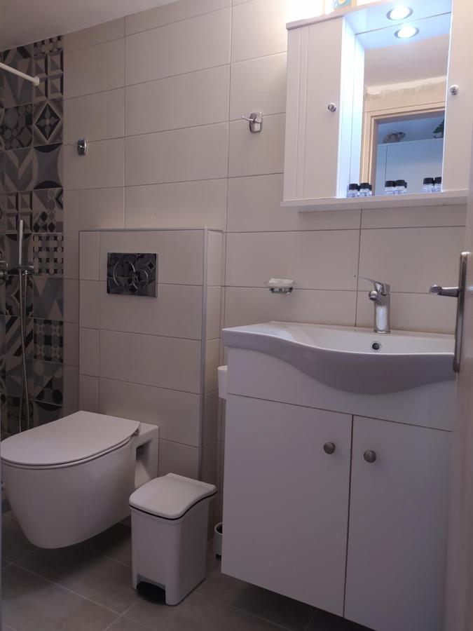 Mentoras' Complex Apartment Emporio  Ngoại thất bức ảnh