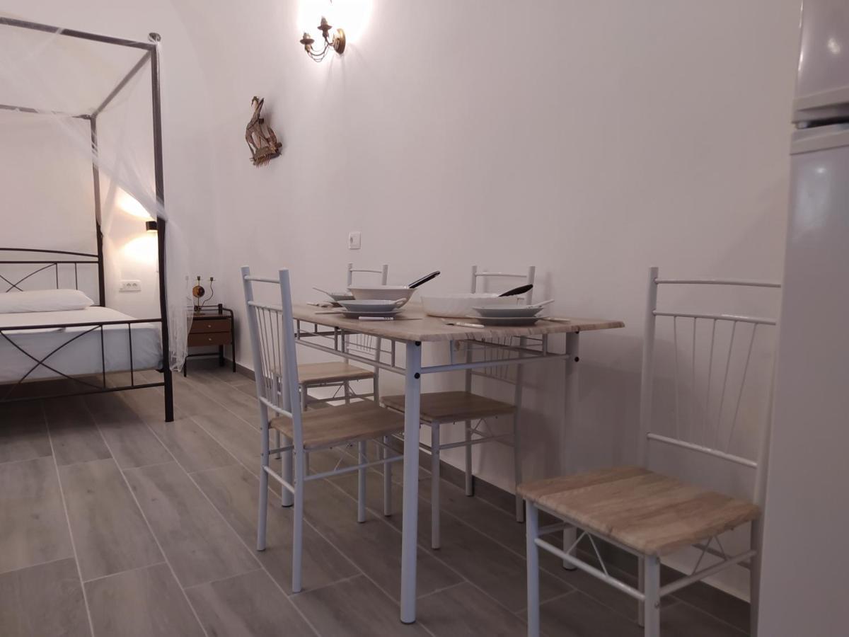 Mentoras' Complex Apartment Emporio  Ngoại thất bức ảnh